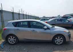 2011 MAZDA 3 I