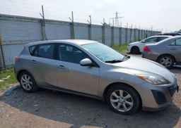 2011 MAZDA 3 I