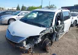 2011 TOYOTA SIENNA XLE