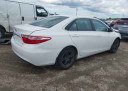 2016 TOYOTA CAMRY LE