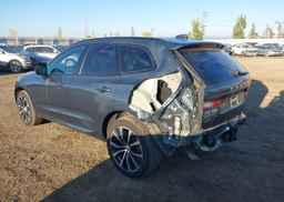 2023 VOLVO XC60 B6 PLUS DARK THEME