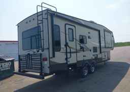 2015 FOREST RIVER CHAPARRAL