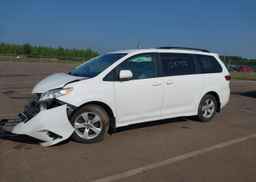 2019 TOYOTA SIENNA LE 8-PASSENGER