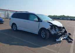 2019 TOYOTA SIENNA LE 8-PASSENGER