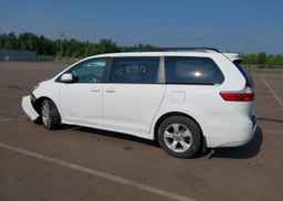 2019 TOYOTA SIENNA LE 8-PASSENGER
