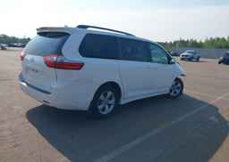 2019 TOYOTA SIENNA LE 8-PASSENGER