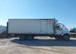 2003 INTERNATIONAL 7000 7400