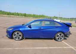 2023 HYUNDAI ELANTRA HYBRID LUXURY