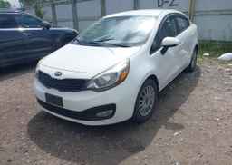 2013 KIA RIO