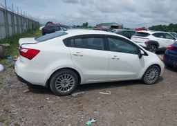2013 KIA RIO