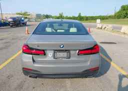 2021 BMW 530