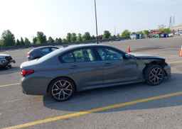 2021 BMW 530