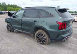 2022 KIA SORENTO