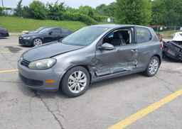 2010 VOLKSWAGEN GOLF