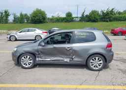 2010 VOLKSWAGEN GOLF