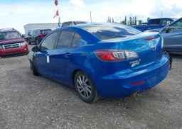 2013 MAZDA MAZDA3