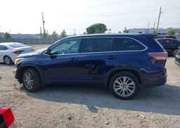 2016 TOYOTA highlander xle