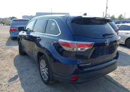 2016 TOYOTA highlander xle