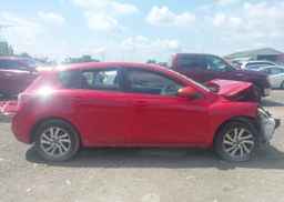 2013 MAZDA MAZDA3 GS-SKY