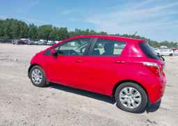 2013 TOYOTA YARIS LE