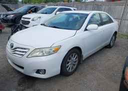 2010 TOYOTA CAMRY SE