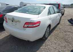 2010 TOYOTA CAMRY SE