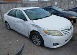 2010 TOYOTA CAMRY SE