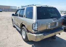 2002 INFINITI QX4