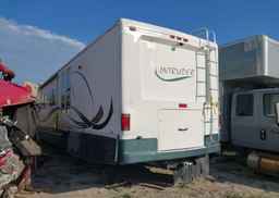 2000 DAMON INTRUDER