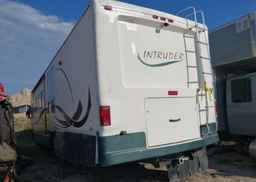 2000 DAMON INTRUDER