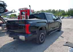 2024 TOYOTA TUNDRA CREWMAX SR