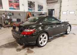 2012 MERCEDES-BENZ SLK 250