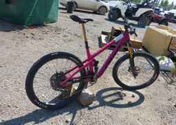 2025 PIVOT CYCLES SHADOWCAT