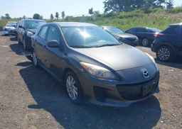 2013 MAZDA MAZDA3