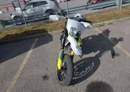 2021 HUSQVARNA SUPERMOTO 701