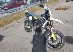 2021 HUSQVARNA SUPERMOTO 701
