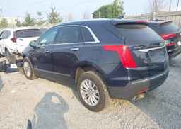 2017 CADILLAC XT5
