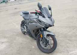 2016 YAMAHA YZFR3