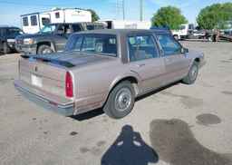 1988 OLDSMOBILE 98 REGENCY BROUGHAM