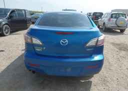 2013 MAZDA 3 I