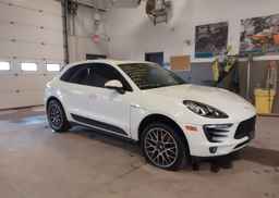 2017 PORSCHE MACAN