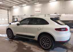 2017 PORSCHE MACAN
