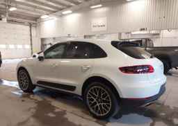 2017 PORSCHE MACAN