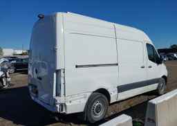 2022 MERCEDES-BENZ SPRINTER 2500