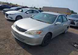 2004 TOYOTA CAMRY LE