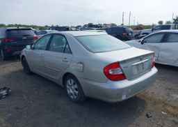 2004 TOYOTA CAMRY LE