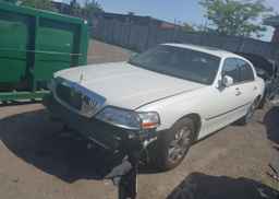 2004 LINCOLN TOWN CAR ULTIMATE