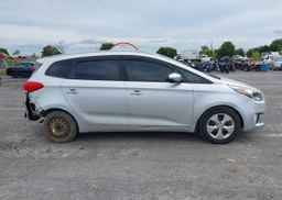 2014 KIA RONDO