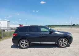 2016 NISSAN PATHFINDER S
