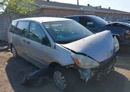 2004 TOYOTA SIENNA CE
